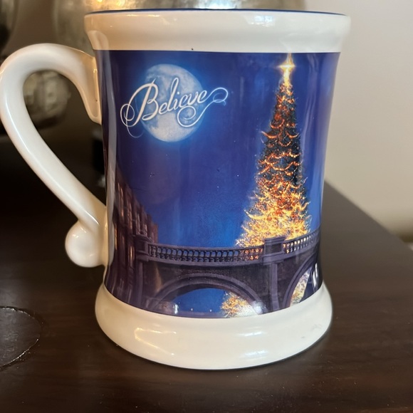 Polar Express collector mug - new and never used - Picture 3 of 4